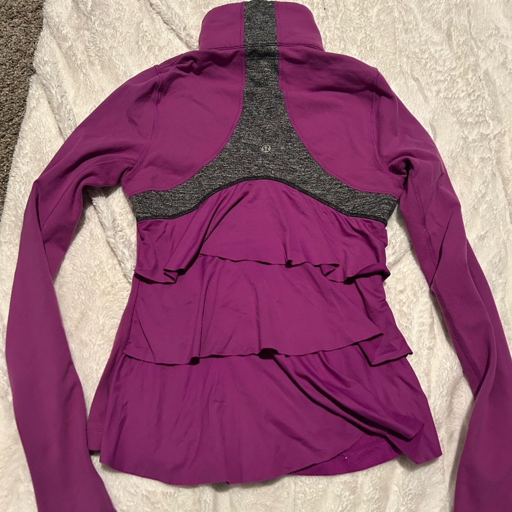 Lululemon Yogi Dance studio jacket size 4 - Picture 2 of 3